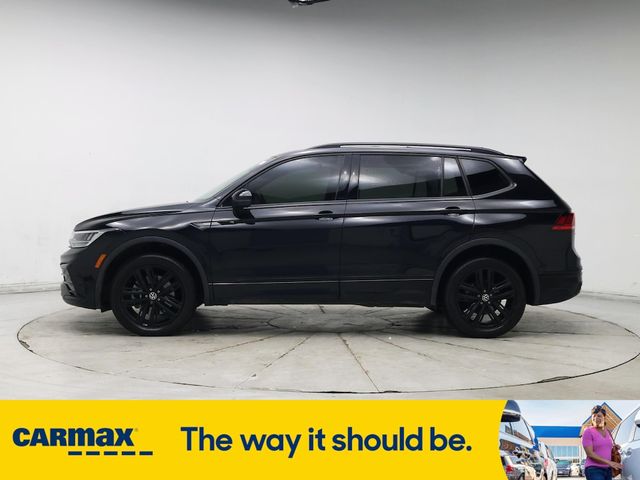 2022 Volkswagen Tiguan SE R-Line Black