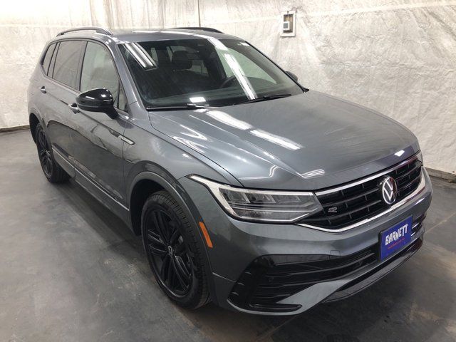 2022 Volkswagen Tiguan SE R-Line Black