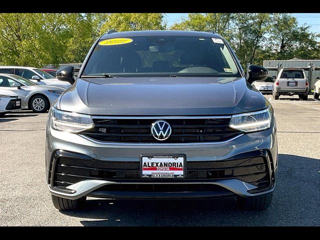 2022 Volkswagen Tiguan SE R-Line Black