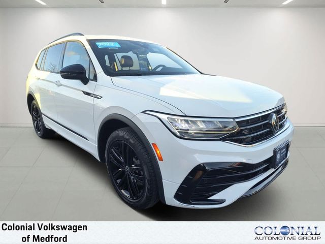 2022 Volkswagen Tiguan SE R-Line Black