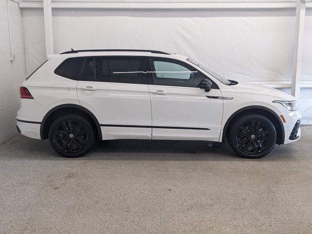 2022 Volkswagen Tiguan SE R-Line Black