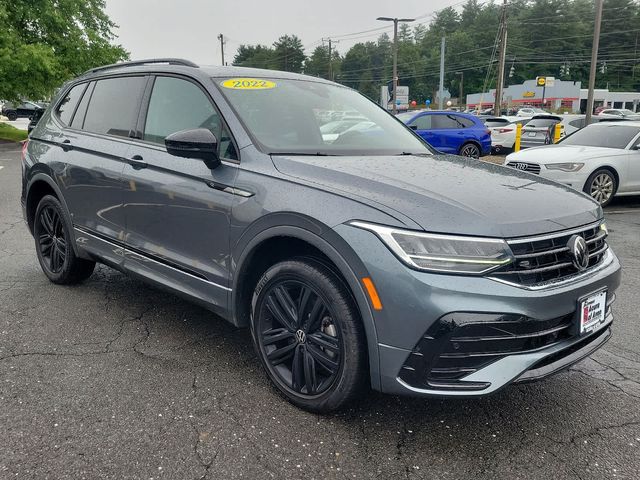 2022 Volkswagen Tiguan SE R-Line Black