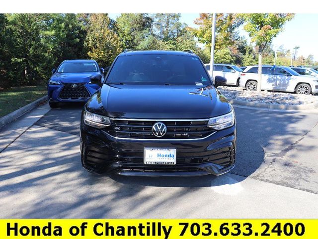 2022 Volkswagen Tiguan SE R-Line Black