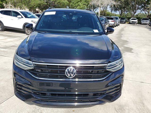 2022 Volkswagen Tiguan SE R-Line Black