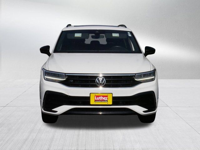 2022 Volkswagen Tiguan SE R-Line Black