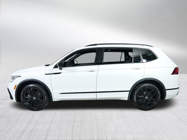 2022 Volkswagen Tiguan SE R-Line Black