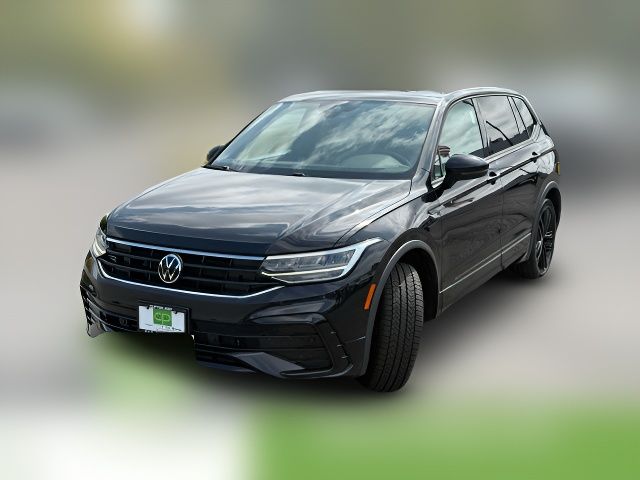 2022 Volkswagen Tiguan SE R-Line Black