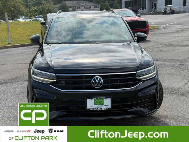 2022 Volkswagen Tiguan SE R-Line Black