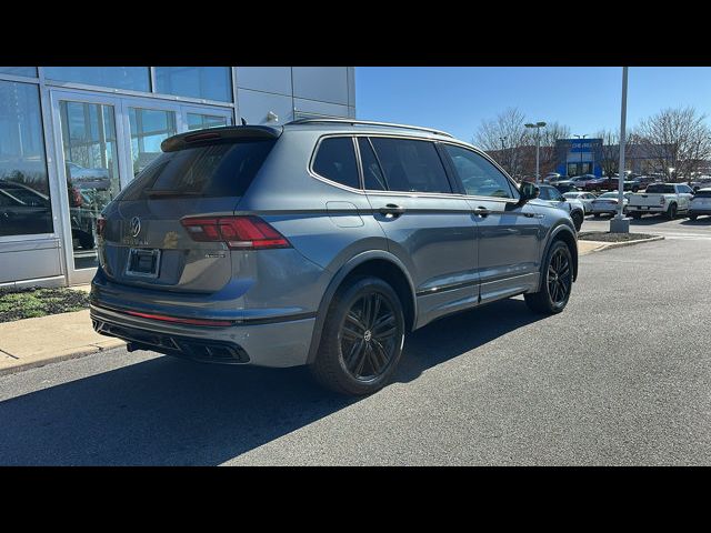 2022 Volkswagen Tiguan SE R-Line Black