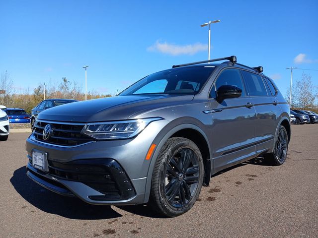 2022 Volkswagen Tiguan SE R-Line Black