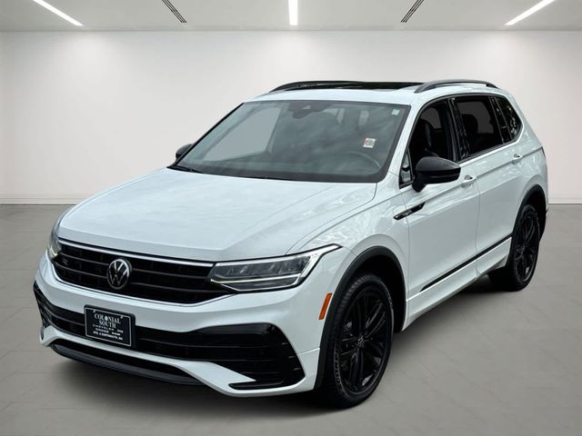 2022 Volkswagen Tiguan SE R-Line Black