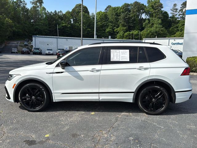 2022 Volkswagen Tiguan SE R-Line Black