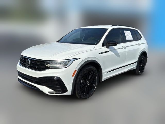 2022 Volkswagen Tiguan SE R-Line Black