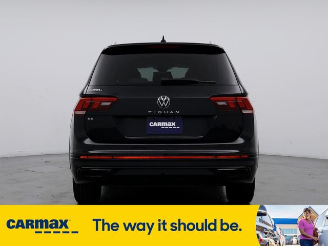 2022 Volkswagen Tiguan SE R-Line Black