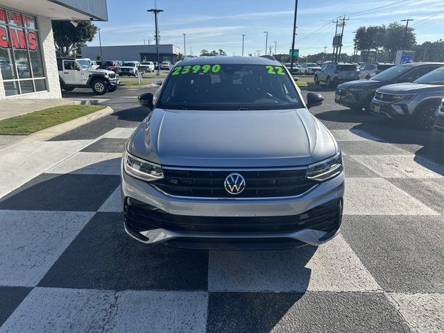 2022 Volkswagen Tiguan SE R-Line Black