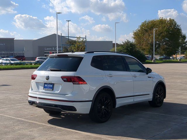 2022 Volkswagen Tiguan SE R-Line Black