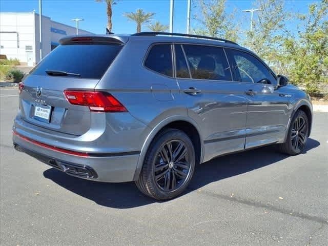 2022 Volkswagen Tiguan SE R-Line Black