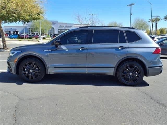 2022 Volkswagen Tiguan SE R-Line Black