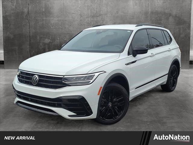 2022 Volkswagen Tiguan SE R-Line Black