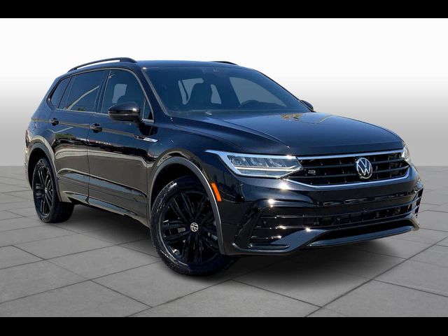 2022 Volkswagen Tiguan SE R-Line Black