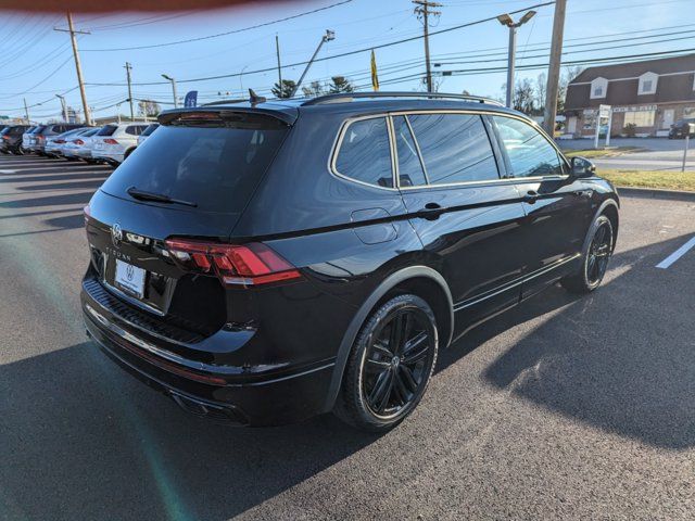 2022 Volkswagen Tiguan SE R-Line Black