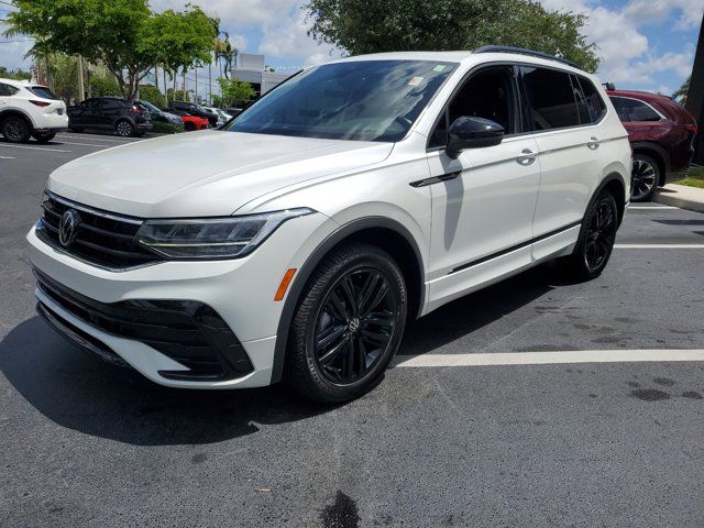 2022 Volkswagen Tiguan SE R-Line Black