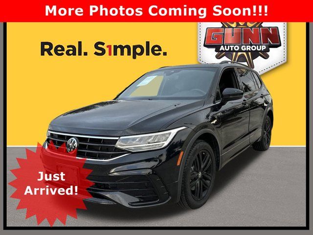 2022 Volkswagen Tiguan SE R-Line Black