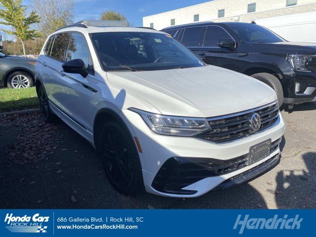 2022 Volkswagen Tiguan SE R-Line Black