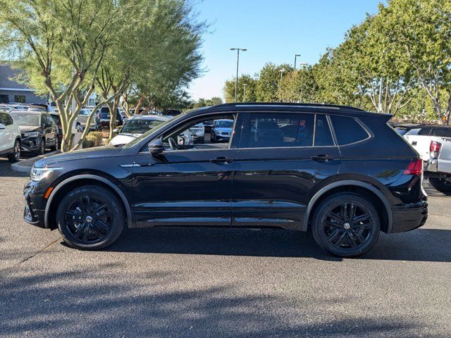 2022 Volkswagen Tiguan SE R-Line Black