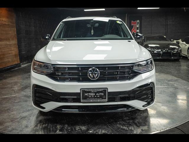 2022 Volkswagen Tiguan SE R-Line Black