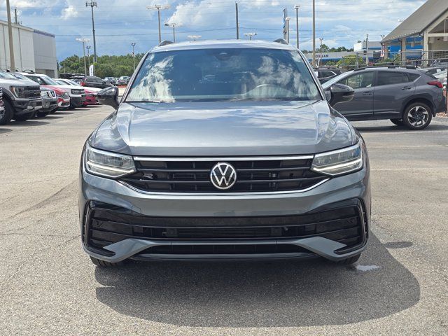 2022 Volkswagen Tiguan SE R-Line Black