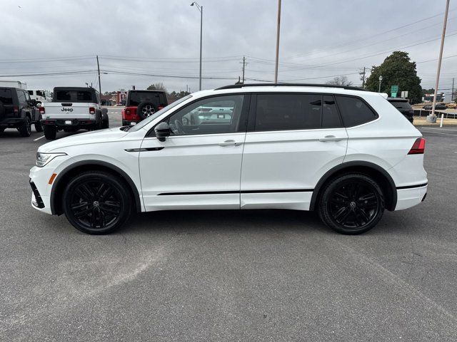 2022 Volkswagen Tiguan SE R-Line Black