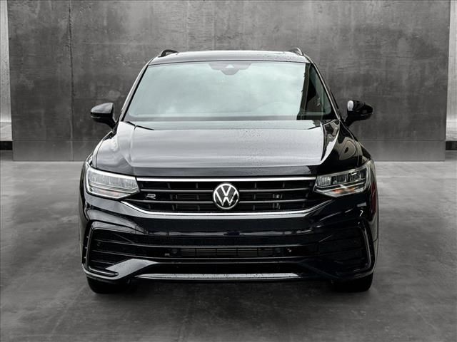 2022 Volkswagen Tiguan SE R-Line Black