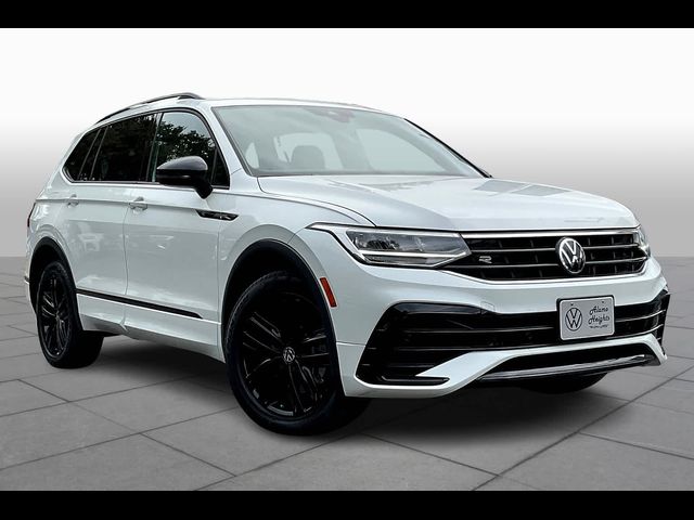 2022 Volkswagen Tiguan SE R-Line Black