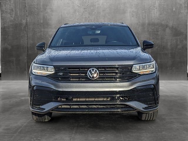 2022 Volkswagen Tiguan SE R-Line Black