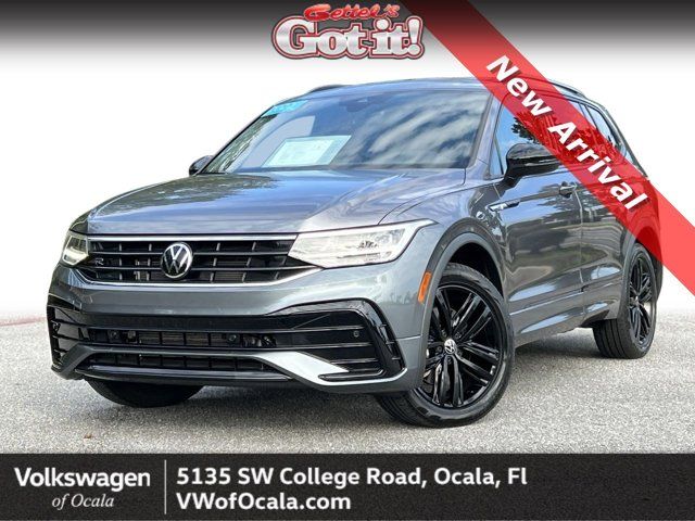 2022 Volkswagen Tiguan SE R-Line Black