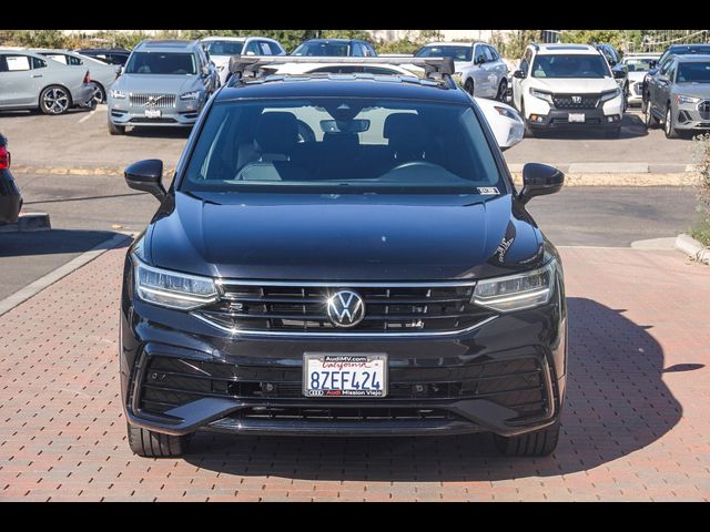 2022 Volkswagen Tiguan SE R-Line Black