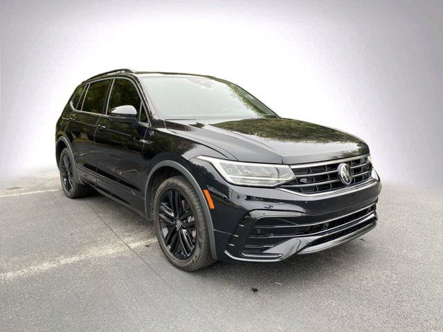 2022 Volkswagen Tiguan SE R-Line Black