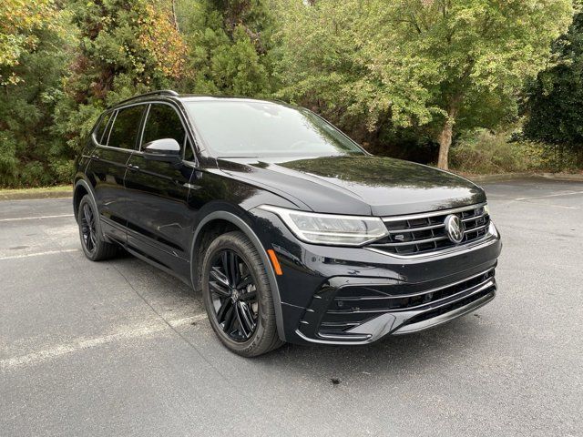 2022 Volkswagen Tiguan SE R-Line Black