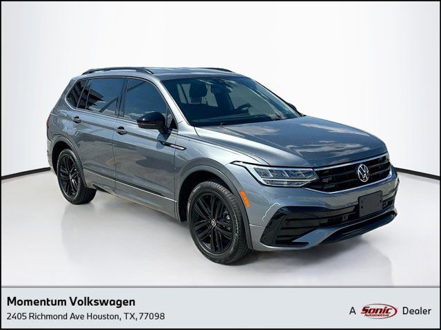 2022 Volkswagen Tiguan SE R-Line Black