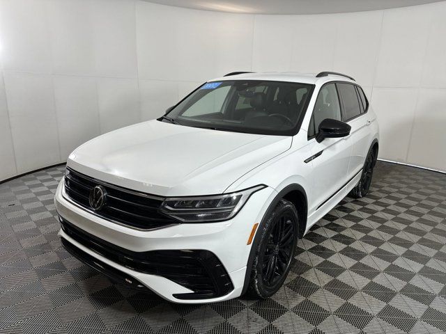 2022 Volkswagen Tiguan SE R-Line Black