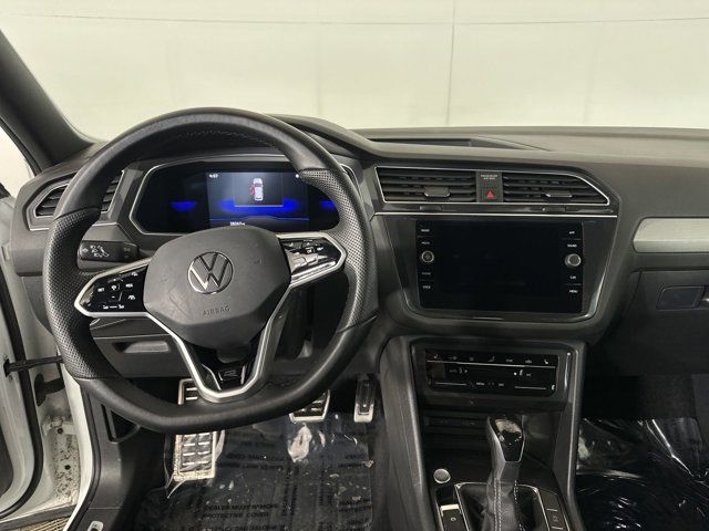 2022 Volkswagen Tiguan SE R-Line Black