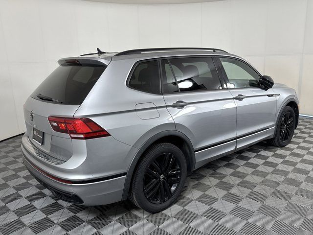 2022 Volkswagen Tiguan SE R-Line Black