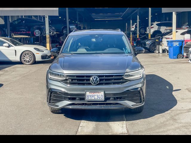 2022 Volkswagen Tiguan SE R-Line Black