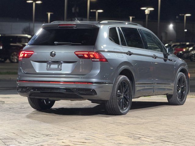 2022 Volkswagen Tiguan SE R-Line Black