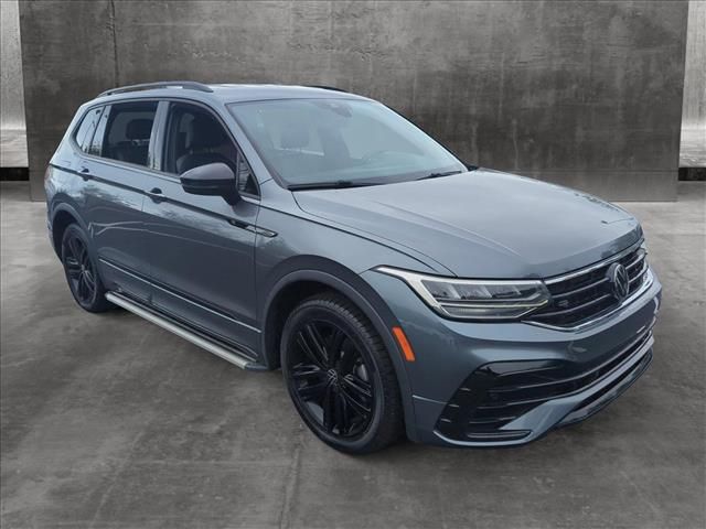 2022 Volkswagen Tiguan SE R-Line Black