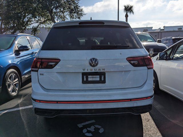 2022 Volkswagen Tiguan SE R-Line Black