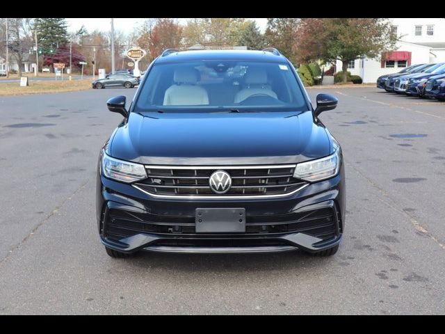 2022 Volkswagen Tiguan SE R-Line Black