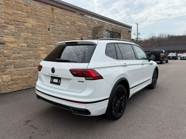 2022 Volkswagen Tiguan SE R-Line Black