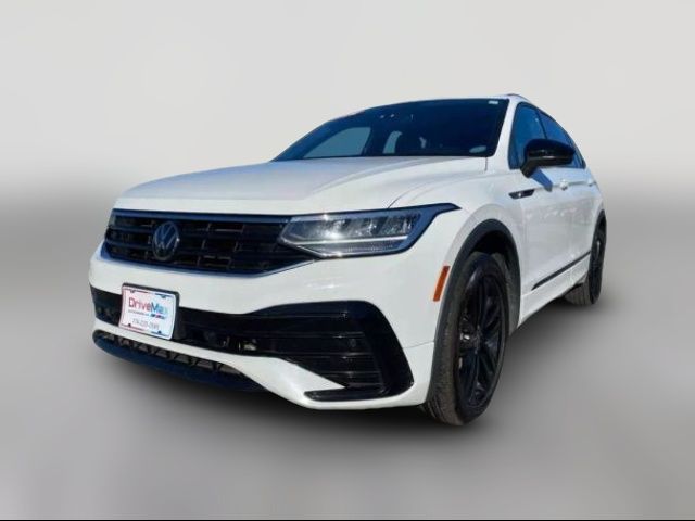 2022 Volkswagen Tiguan SE R-Line Black